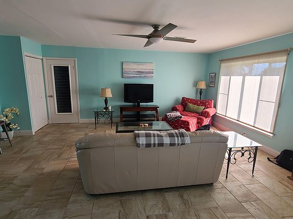 3rd image of 489 SE Galleon Ln