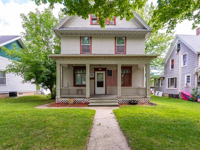 139 Edgewood Ln, West Bend, WI, 53095