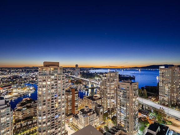 3rd image of 1455 Howe St #2802