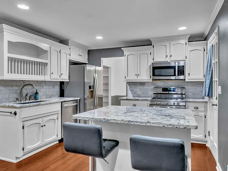 5501 Heath Row Dr — Photo 9