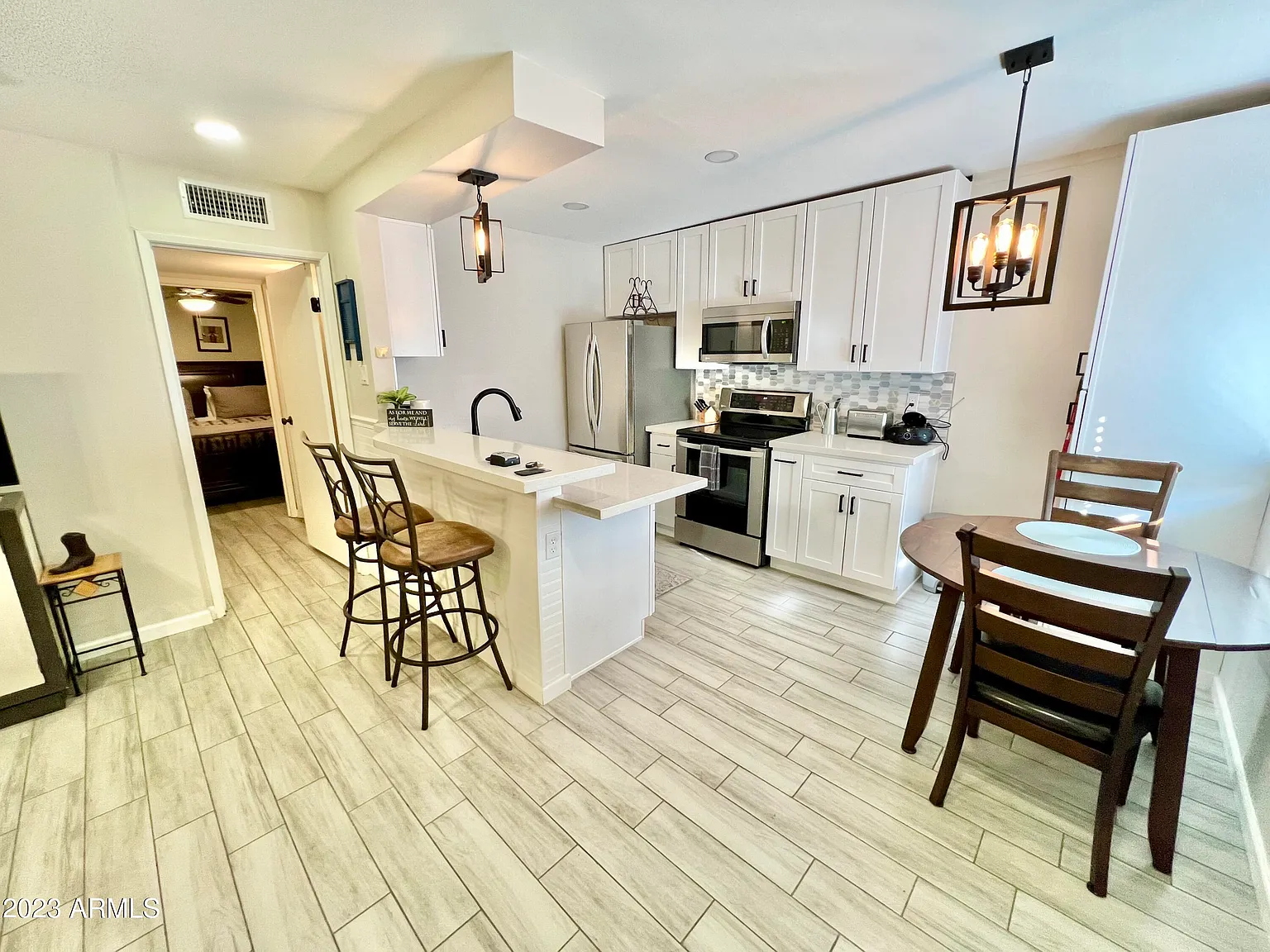 1 bed, 1.0 bath, 649 sqft, $1,595 — Photo 2