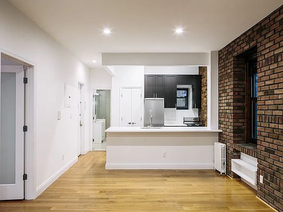5th image of 7 Carmine St #1