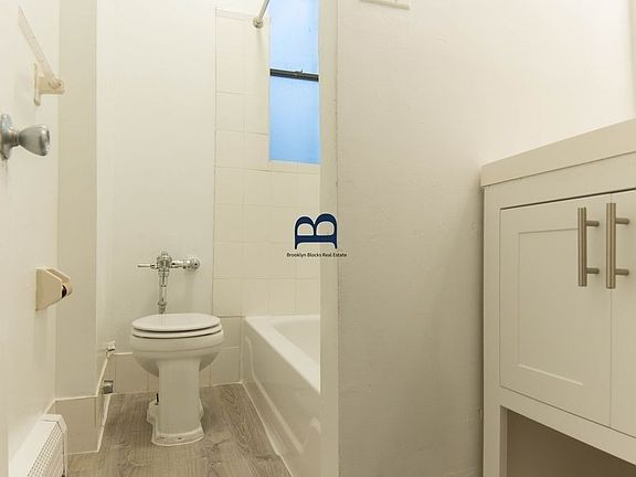 5th image of 1722 Caton Ave APT 20