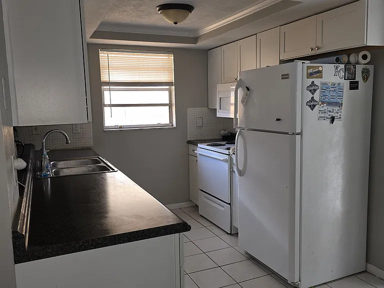 9004 Saint Regis Ln — Photo 9