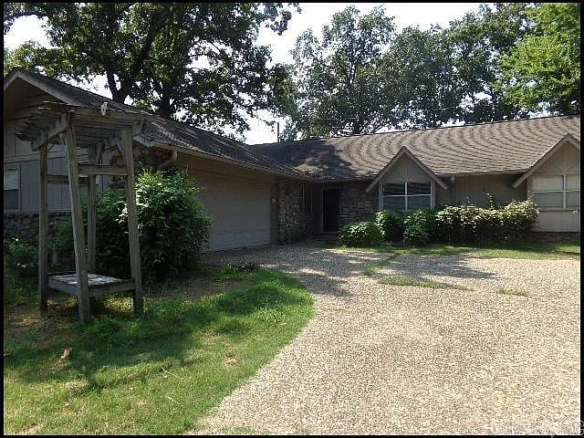 1411 Old Forge Dr