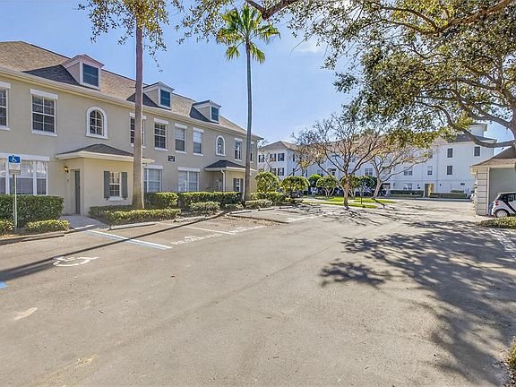 3rd image of 760 SIENA PALM DRIVE #204