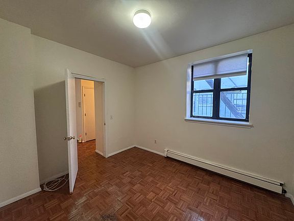 4th image of 331 E 108th St #1C