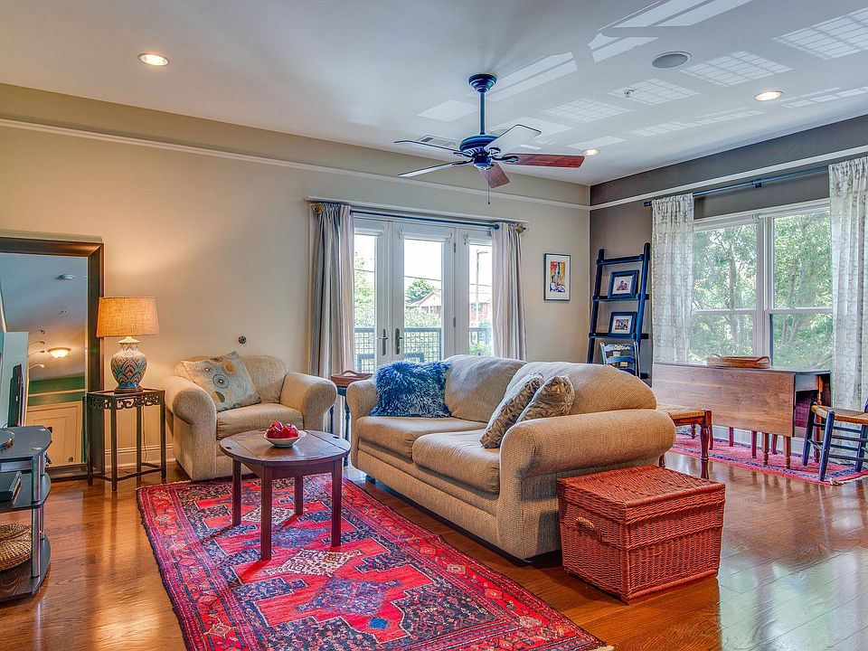 1st image of 1015 Fatherland St APT 202