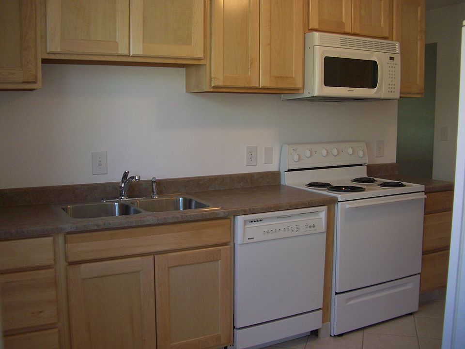 2nd image of 3161 S West Temple