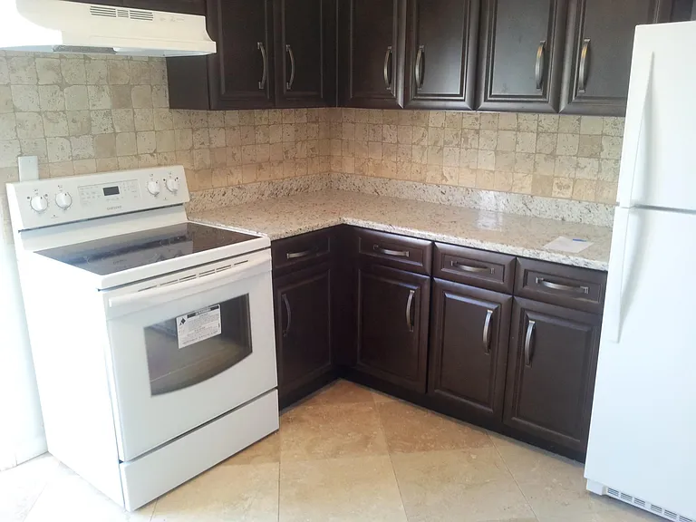 205 S Lincoln Ave #BACK — Photo 5