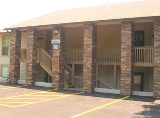 182 Turnberry Dr APT 1, Branson, MO 65616