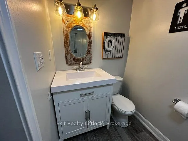 450 Weller St #BASEMENT — Photo 8