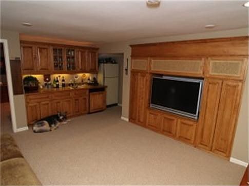 5th image of 2304 E Stratford Ct