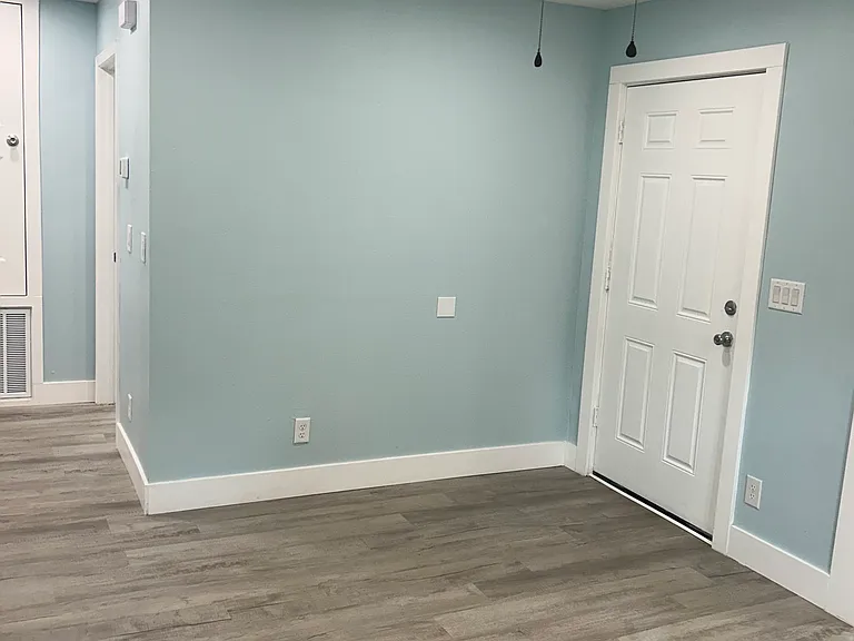 8735 N Doris Ave — Photo 13