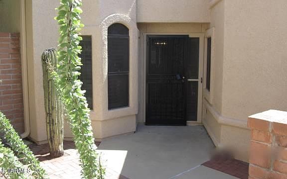 4th image of 5408 N Strada De Rubino