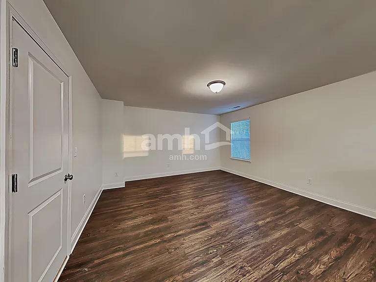 5280 Hudson Valley Dr — Photo 11