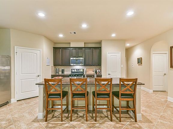 5th image of 3219 Sunflower Dr