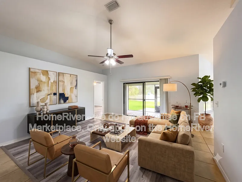 3 bed, 2.0 bath, 1299 sqft, $2,185 — Photo 2