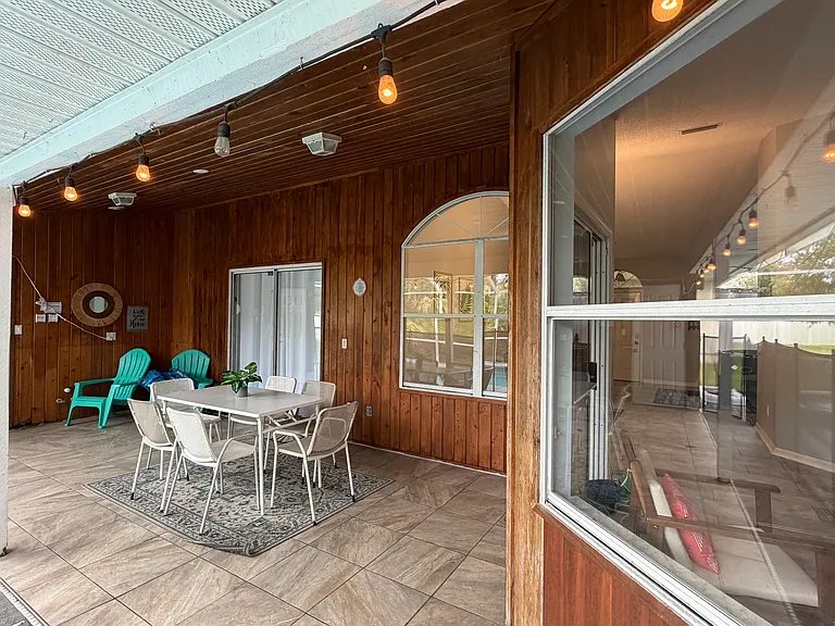 127 Burroughs Dr — Photo 37