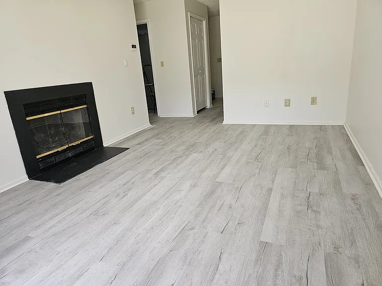 45 Tanglewood Ct #1 — Photo 2