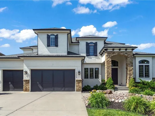 11515 W 164th Ter, Overland Park, KS 66221