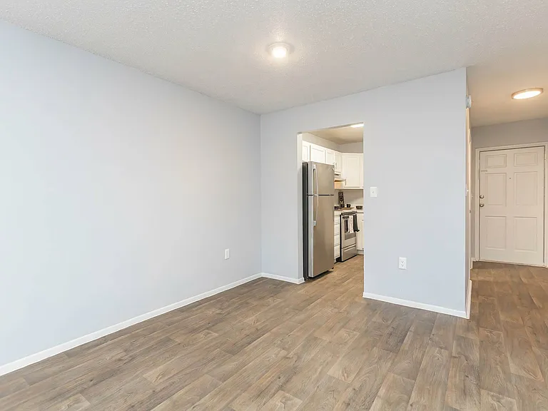 Park House Apartments — Photo 21