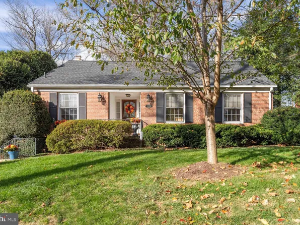 10006 Frederick Ave, Kensington, MD 20895