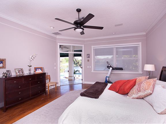 4th image of 838 Brightwater Cir