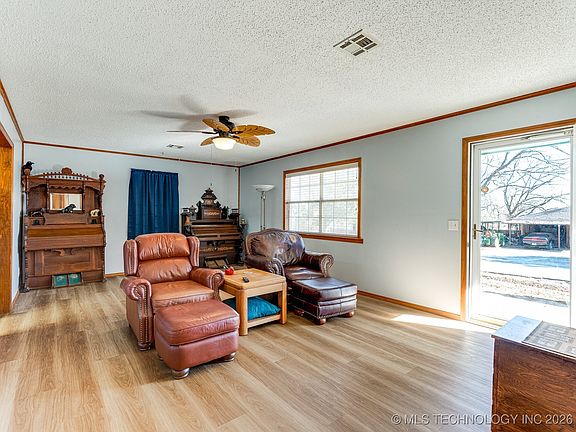 4th image of 9 N Jerome St
