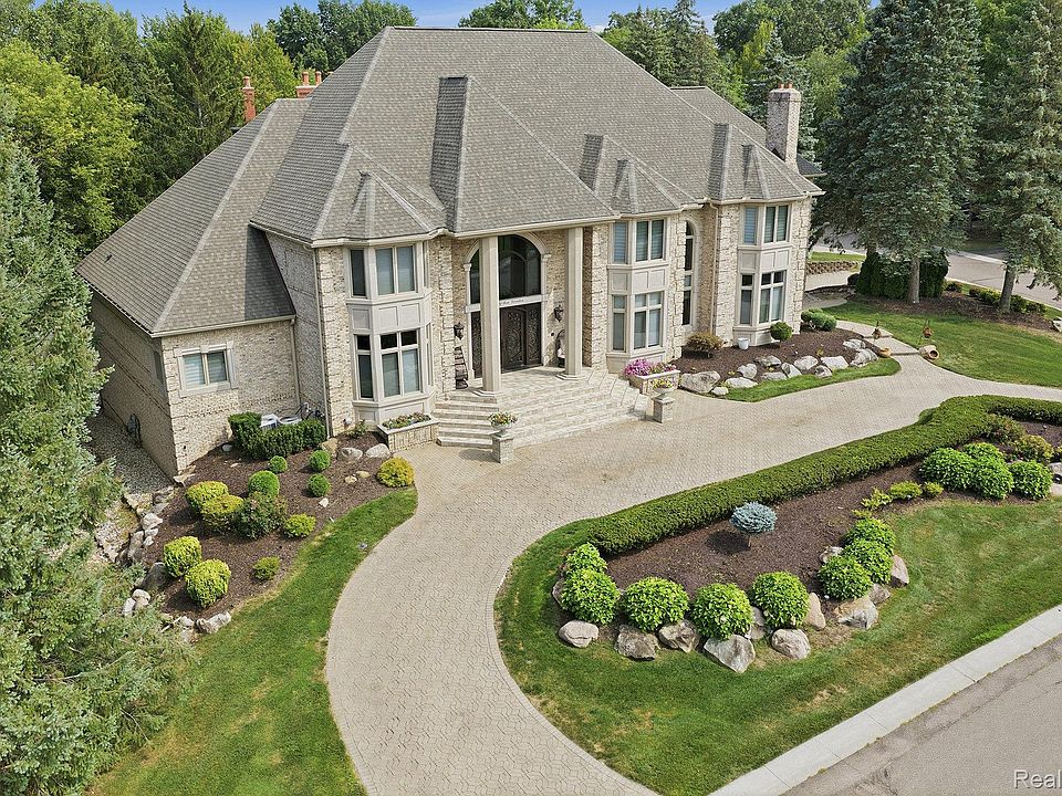 1st image of 2417 Heronwood Dr