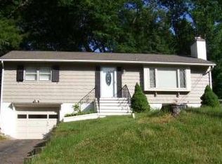 60 Summit Rd, Sparta, NJ 07871