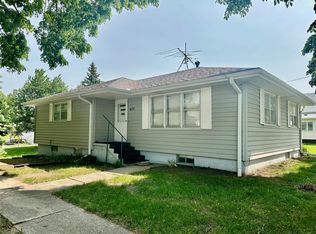 400 6th St, Adair, IA 50002