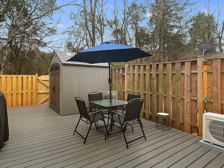 19 Palmer Ct — Photo 29