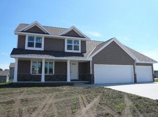 1967 Prescott Pl, De Pere, WI 54115