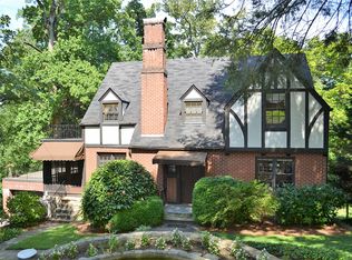 305 Eastview St, Morganton, NC 28655