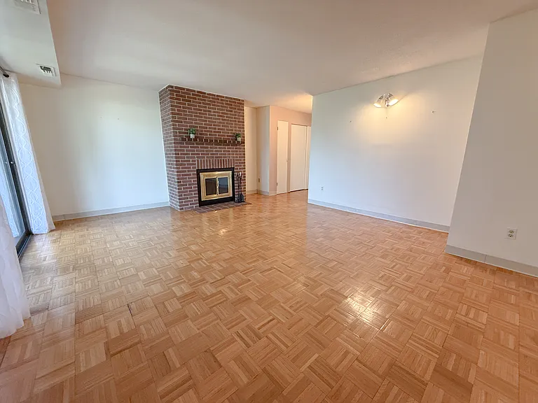 1580 Massachusetts Ave #5G — Photo 3
