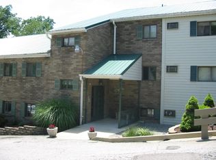 61 Colonial Manor Rd APT B1, Irwin, PA 15642