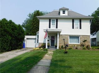 219 E Cooper St, Slippery Rock, PA 16057