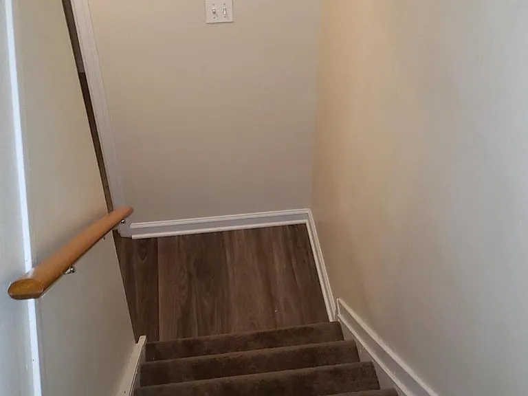 214 Castleton Ter — Photo 4