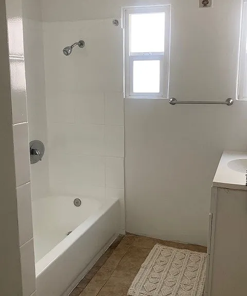 4188 Chamoune Ave — Photo 13