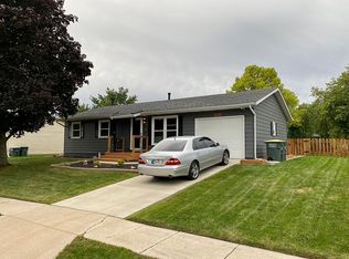 2303 Berwick Dr, Valparaiso, IN 46383