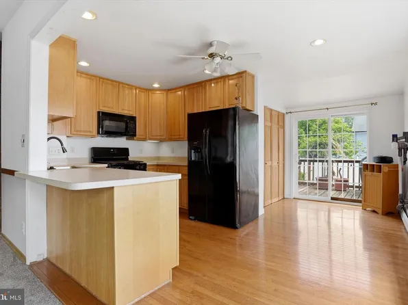 4621 Linden Ave, Philadelphia, PA 19114