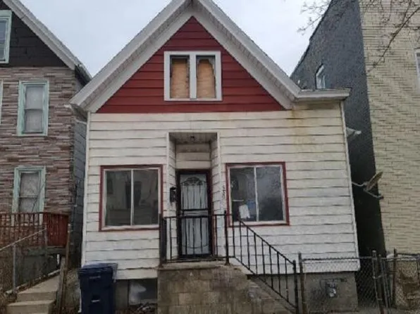 930 South 12th STREET, Milwaukee, WI 53204