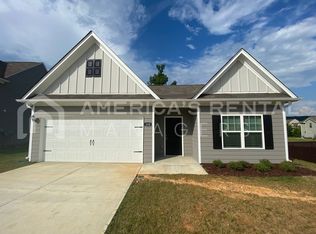100 Clover Ln, Springville, AL 35146