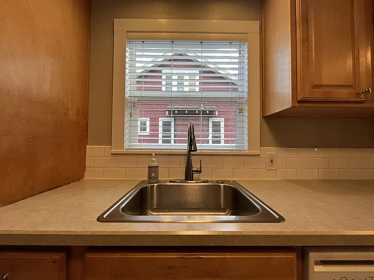 3355 NE 73rd Ave — Photo 8