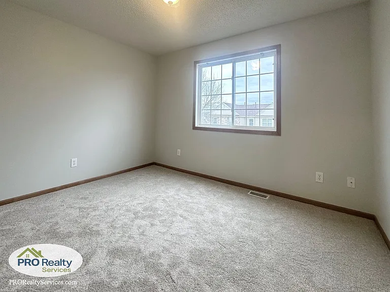 17190 Monroe St NW — Photo 11