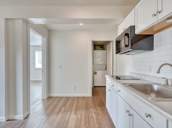 (undisclosed Address), Bend, OR 97702