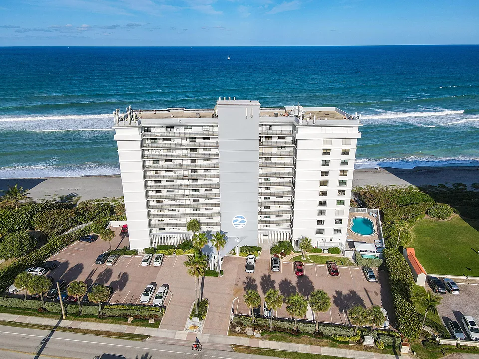 840 Ocean Dr #404