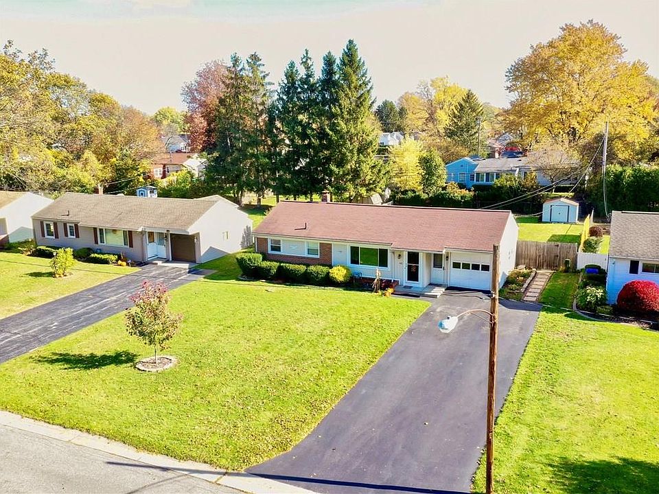 1st image of 42 Barcrest Dr