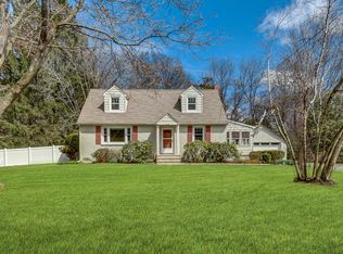 136 Taylortown Rd, Boonton, NJ 07005
